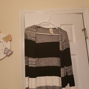 Faded Glory Cardigan Black, White &Grey